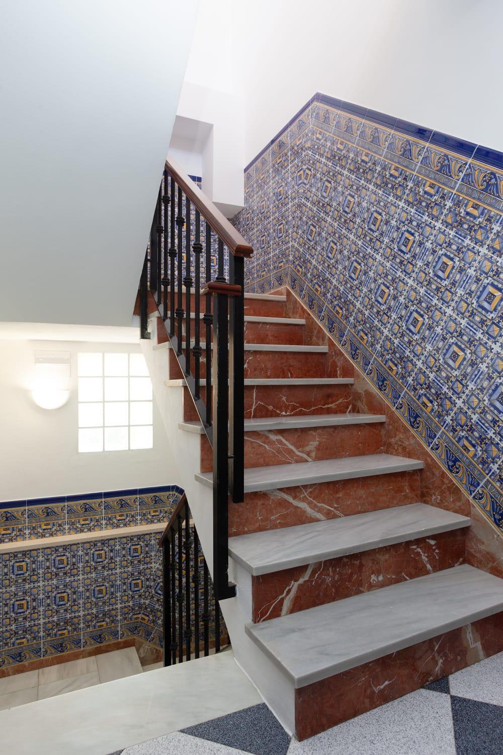 Hostal Restaurante La Giralda 罗塔 外观 照片
